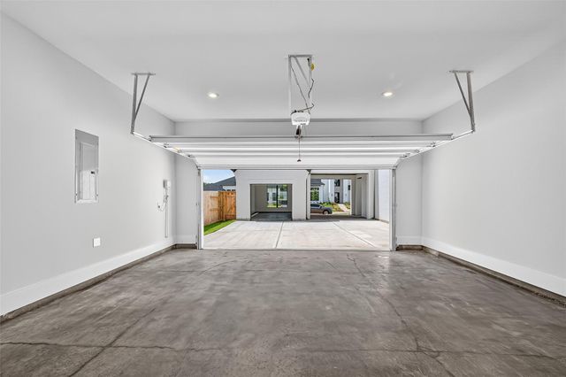 10207 Drifting Wind Lane, Missouri City, TX 77459