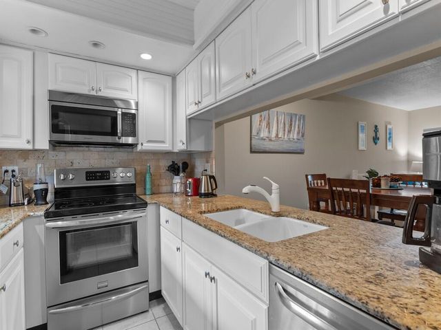 1901 Indian River Boulevard 201a, Vero Beach, FL 32960