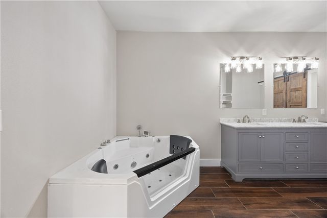 11580 Upland Way, Gravette, AR 72736