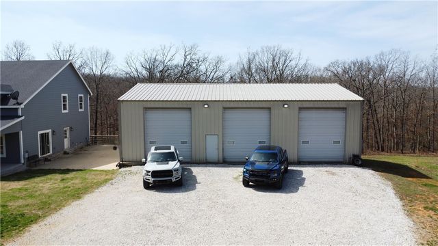 11580 Upland Way, Gravette, AR 72736