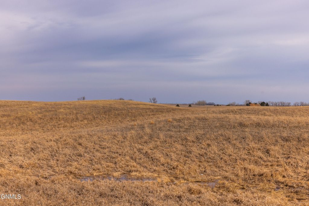 1587 18th Ave Nw Parcel 3, Turtle Lake, ND 58575 photo 2