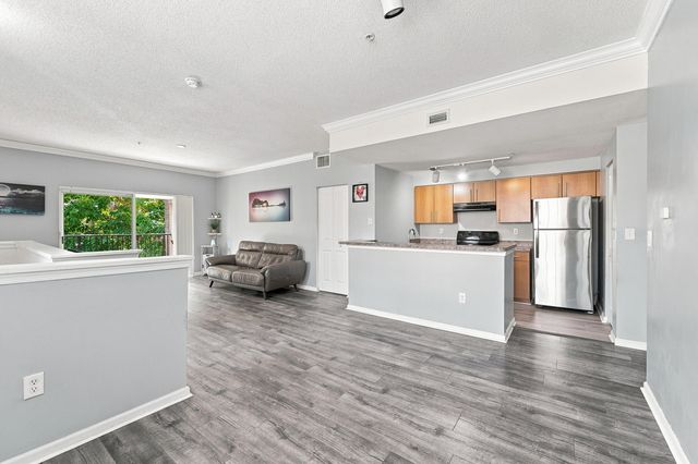 5940 W Sample Road 308, Coral Springs, FL 33067