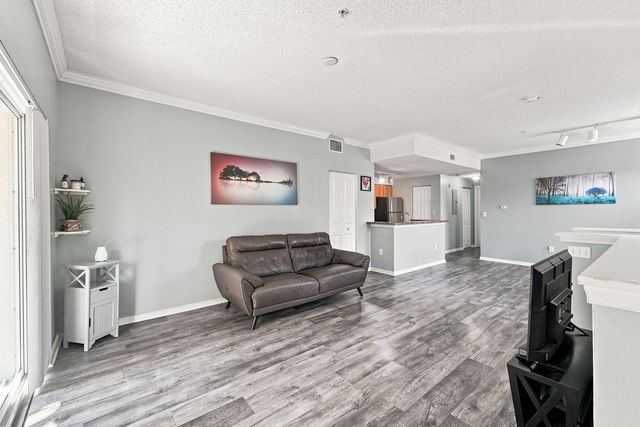 5940 W Sample Road 308, Coral Springs, FL 33067
