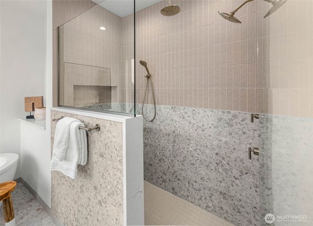 7506 18th Avenue NW, Seattle, WA 98117