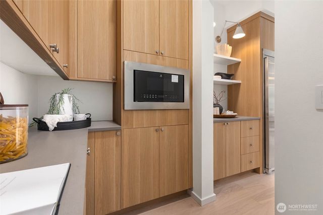 7506 18th Avenue NW, Seattle, WA 98117
