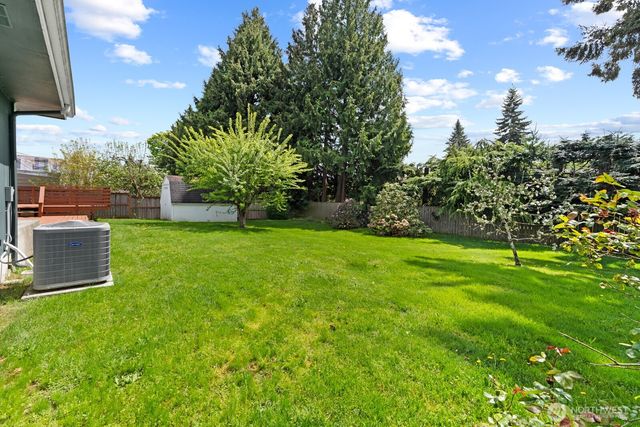2419 SW 307th Street, Federal Way, WA 98023