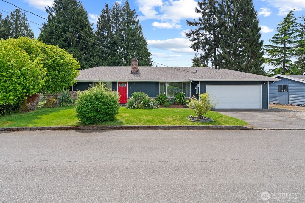 2419 SW 307th Street, Federal Way, WA 98023