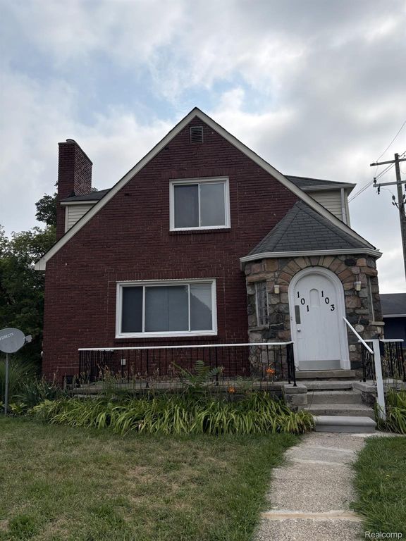 101 S Jessie, Pontiac, MI 48342