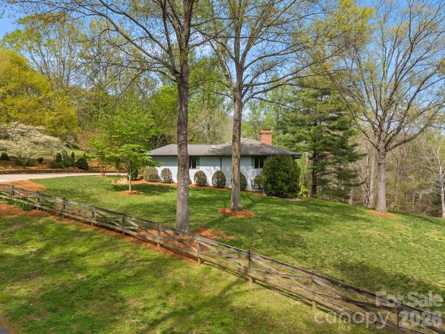 140 Meadowlark Drive, Tryon, NC 28782