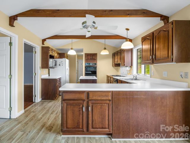 140 Meadowlark Drive, Tryon, NC 28782