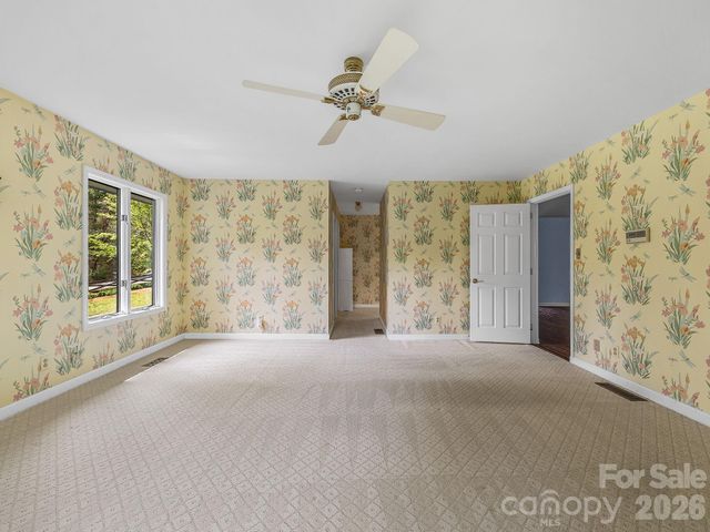140 Meadowlark Drive, Tryon, NC 28782