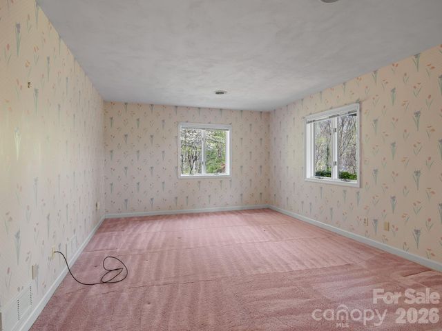 140 Meadowlark Drive, Tryon, NC 28782