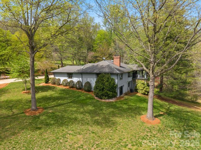 140 Meadowlark Drive, Tryon, NC 28782