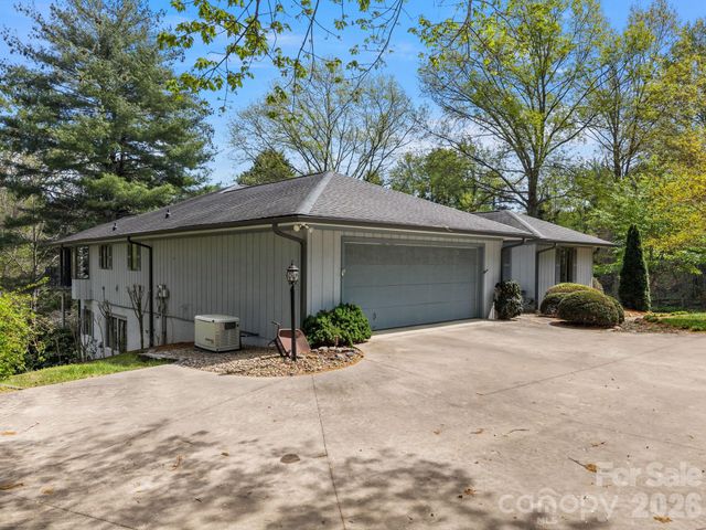 140 Meadowlark Drive, Tryon, NC 28782