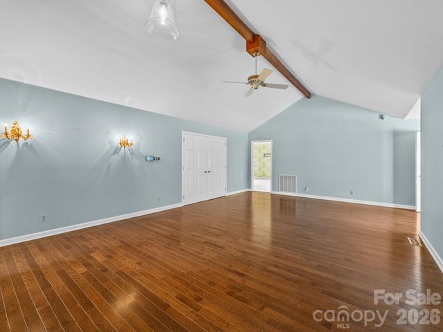 140 Meadowlark Drive, Tryon, NC 28782