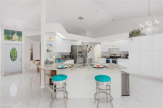 2308 SE 27th ST, Cape Coral, FL 33904