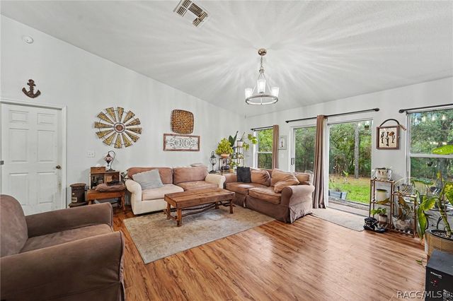 1210 W Fan Drive, Citrus Springs, FL 34434