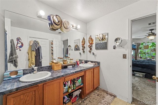 1210 W Fan Drive, Citrus Springs, FL 34434