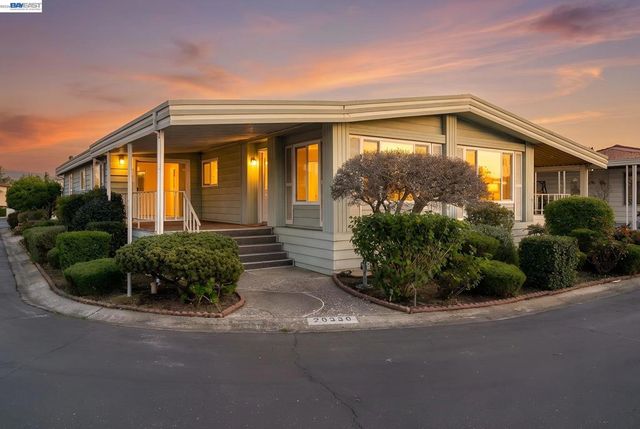 29330 Middleborough Way, Hayward, CA 94544
