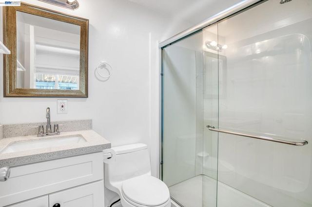 29330 Middleborough Way, Hayward, CA 94544