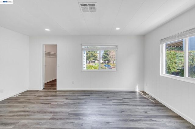 29330 Middleborough Way, Hayward, CA 94544