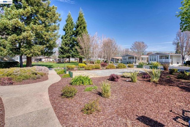 29330 Middleborough Way, Hayward, CA 94544