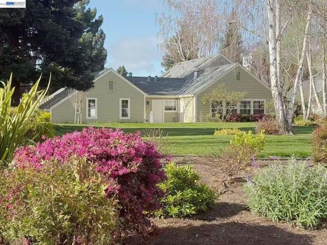 29330 Middleborough Way, Hayward, CA 94544