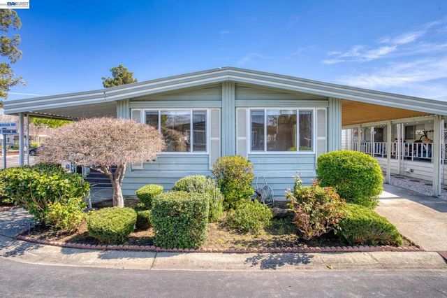 29330 Middleborough Way, Hayward, CA 94544