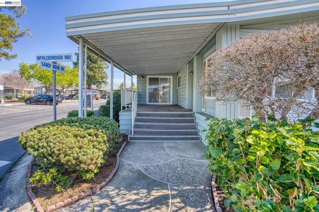 29330 Middleborough Way, Hayward, CA 94544