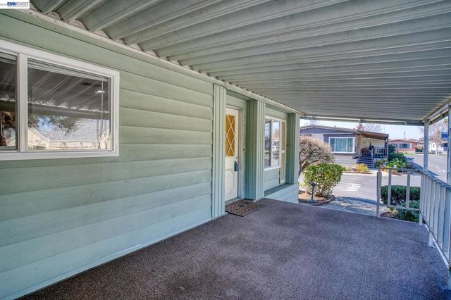 29330 Middleborough Way, Hayward, CA 94544