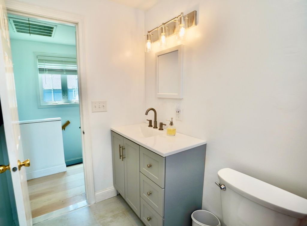 129 Portland Avenue 31, Old Orchard Beach, ME 04064 — photo 5