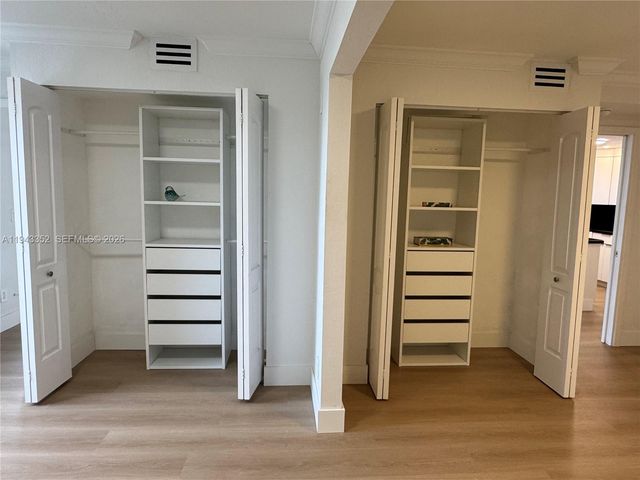 2020 NE 135th St 607, North Miami, FL 33181