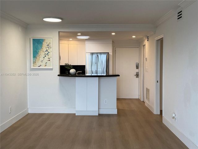 2020 NE 135th St 607, North Miami, FL 33181