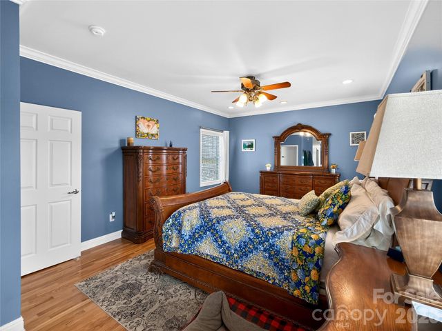 3275 Hanging Rock Road, Spruce Pine, NC 28777