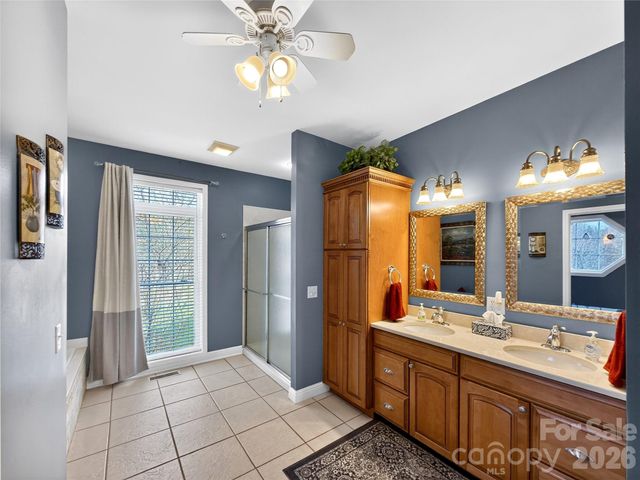 3275 Hanging Rock Road, Spruce Pine, NC 28777