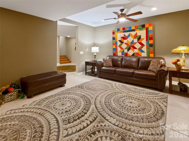 3275 Hanging Rock Road, Spruce Pine, NC 28777