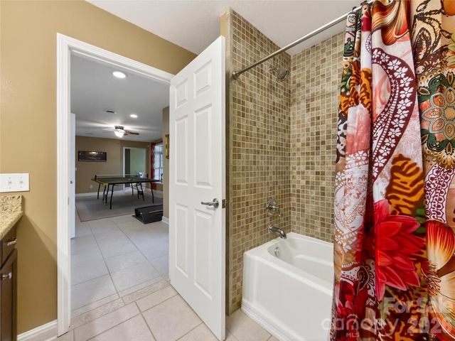 3275 Hanging Rock Road, Spruce Pine, NC 28777