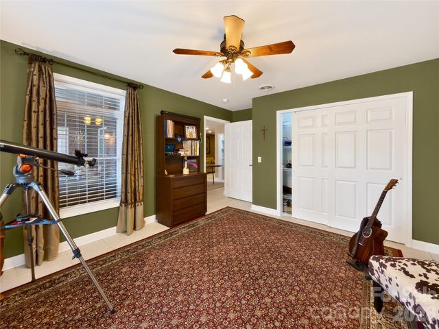 3275 Hanging Rock Road, Spruce Pine, NC 28777