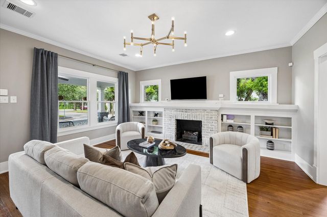 621 Wendel Street, Houston, TX 77009