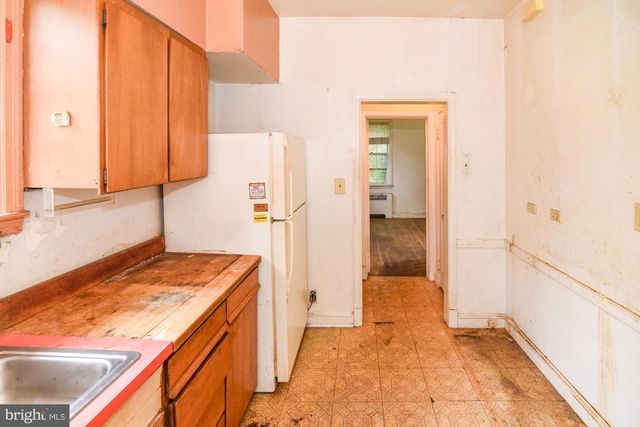 3309 PINKNEY RD, Baltimore, MD 21215