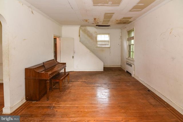 3309 PINKNEY RD, Baltimore, MD 21215