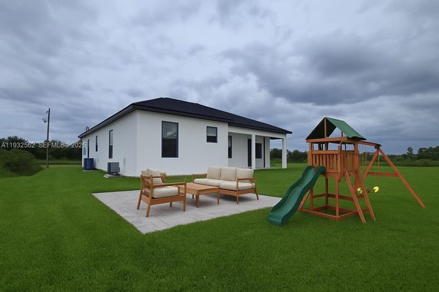 1317 HINES AVE, Other City - In The State Of Florida, FL 33972