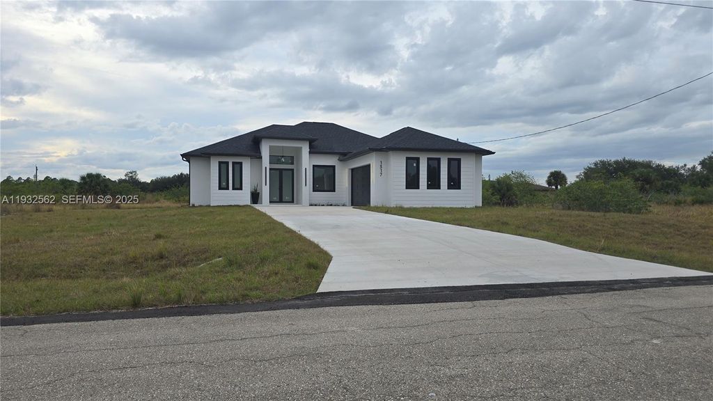 1317 HINES AVE, Other City - In The State Of Florida, FL 33972