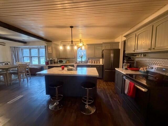 500 E 136th Street, Grant, MI 49327