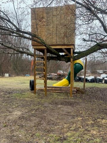 500 E 136th Street, Grant, MI 49327