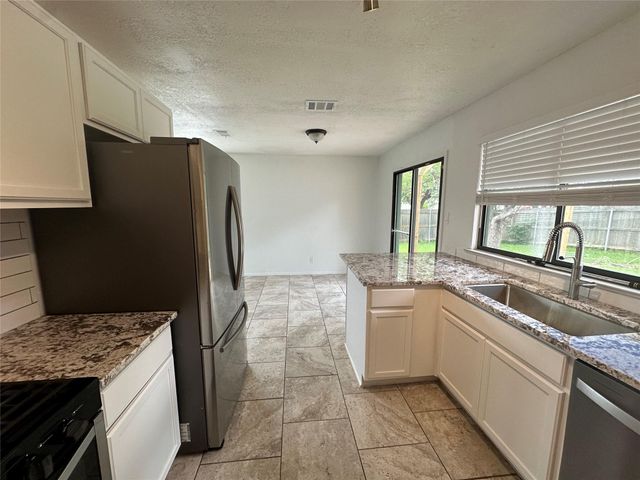 1122 Greenbriar CT, Round Rock, TX 78664