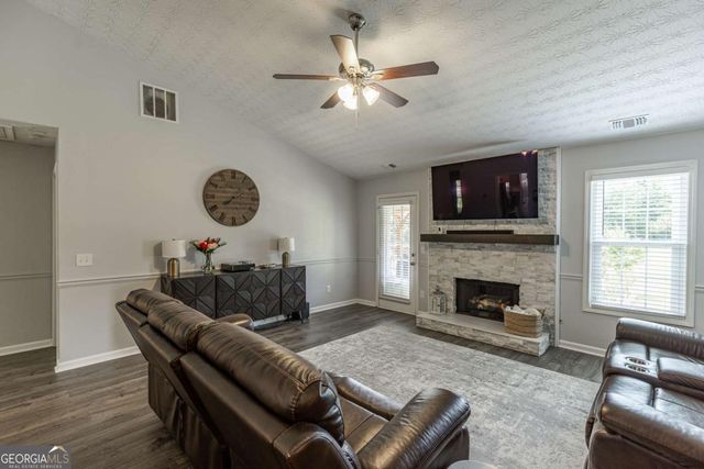 8860 Creekstone Place, Gainesville, GA 30506