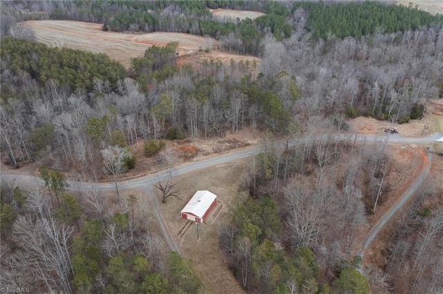 1096 Corner Road, Pinnacle, NC 27043