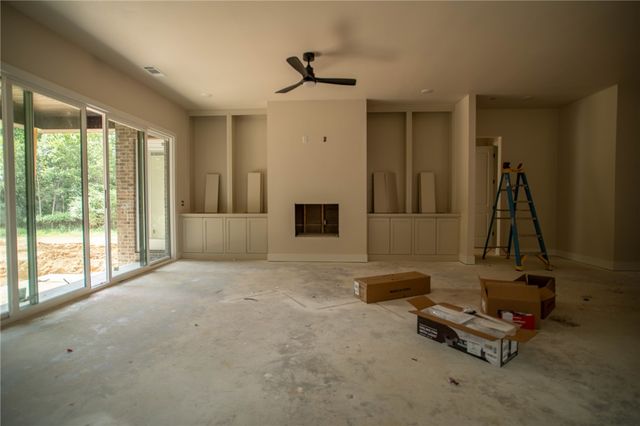 308 S Happy Hollow Road, Fayetteville, AR 72701