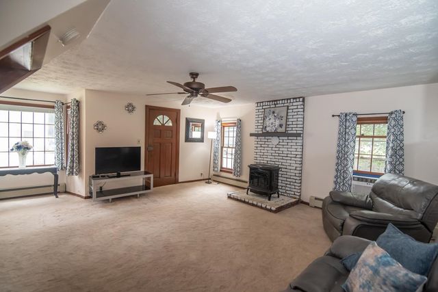 3 maple Street, Pembroke, NH 03275